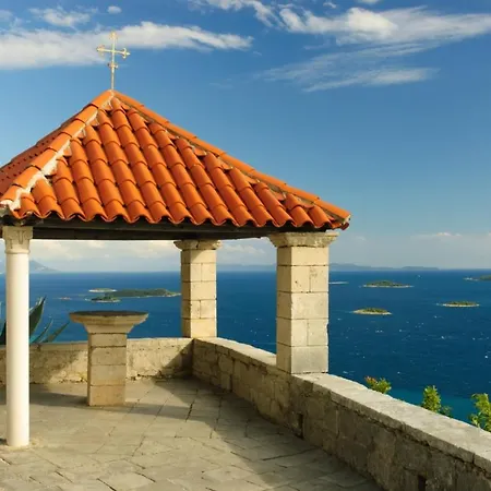 In With Seaview, Terrace, Air Condition, Wifi