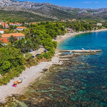 In With Seaview, Terrace, Air Condition, Wifi *