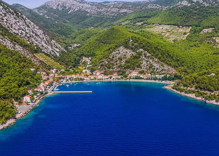 In With Seaview, Terrace, Air Condition, Wifi * Orebić