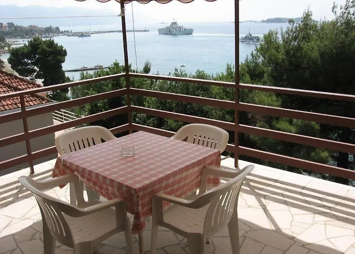 Apartman In With Seaview, Terrace, Air Condition, Wifi